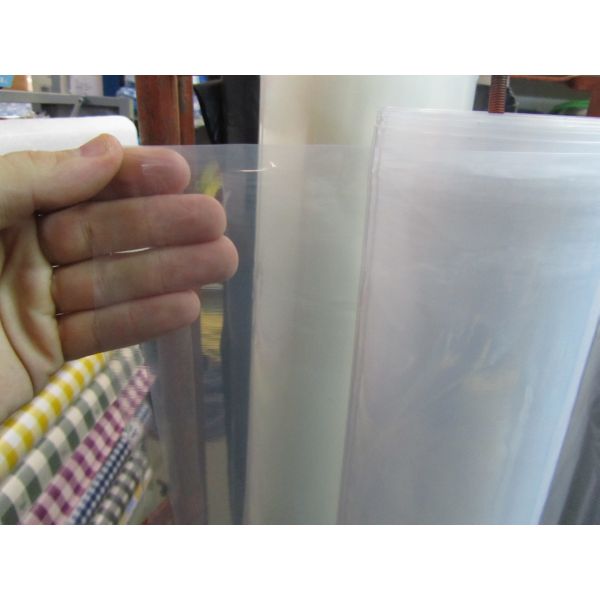 POLIETILENO BLANCO ancho 3 m. G/200...PRECIO POR METRO
